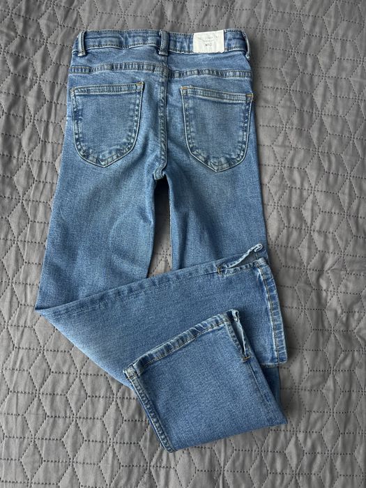 Джинси кльош «Mango” на дівчинку,122 см