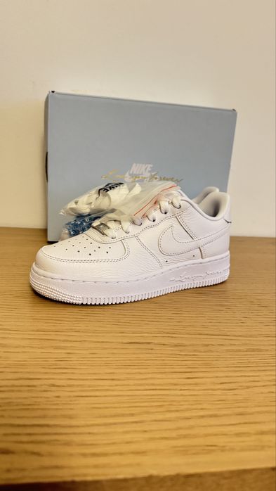 Nike Air Force 1 (GS) x NOCTA „White/White” | Rozmiar 33.5 (2Y) |