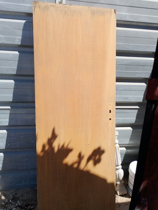 Vende se  3 portas de madeira 75x 190  15 cada uma , se levar as 3 fica 40