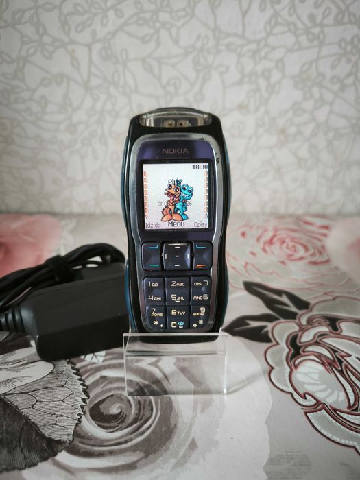 Nokia 3220 + Ładowarka