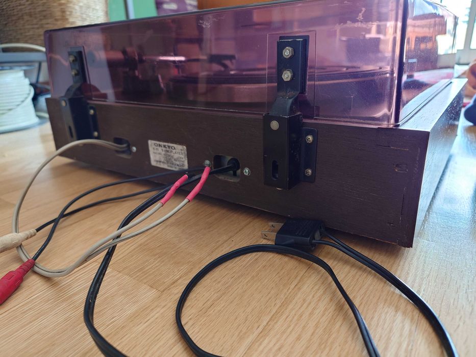 Gira-Discos Onkyo Y-11K