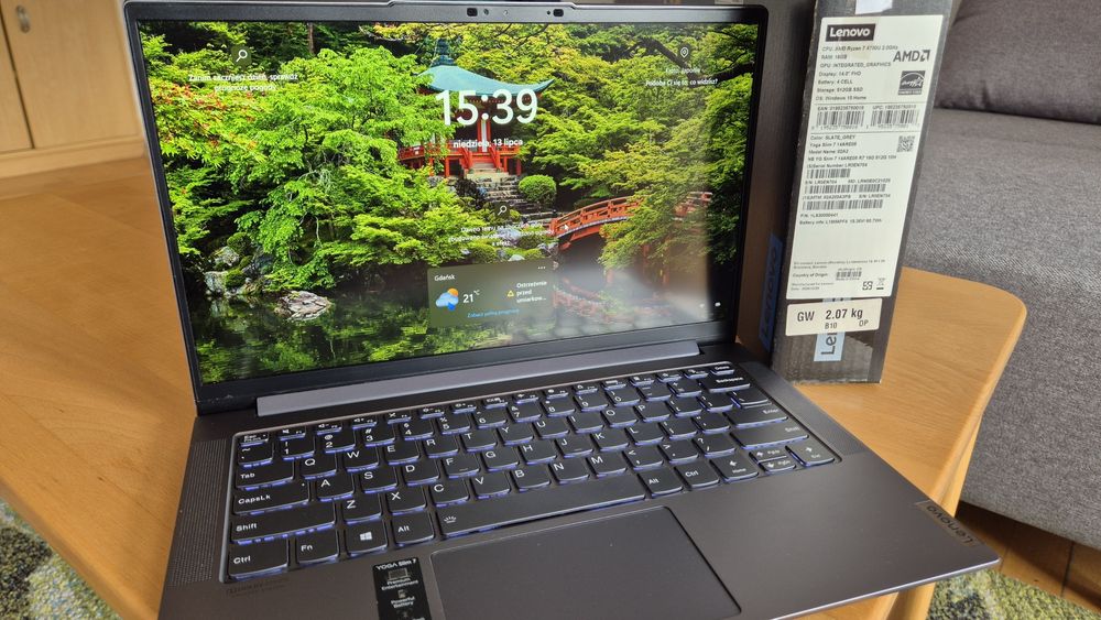 Lenovo Yoga Slim 7 – Ryzen 7 / 16 GB RAM / 512 GB SSD – Stan idealny