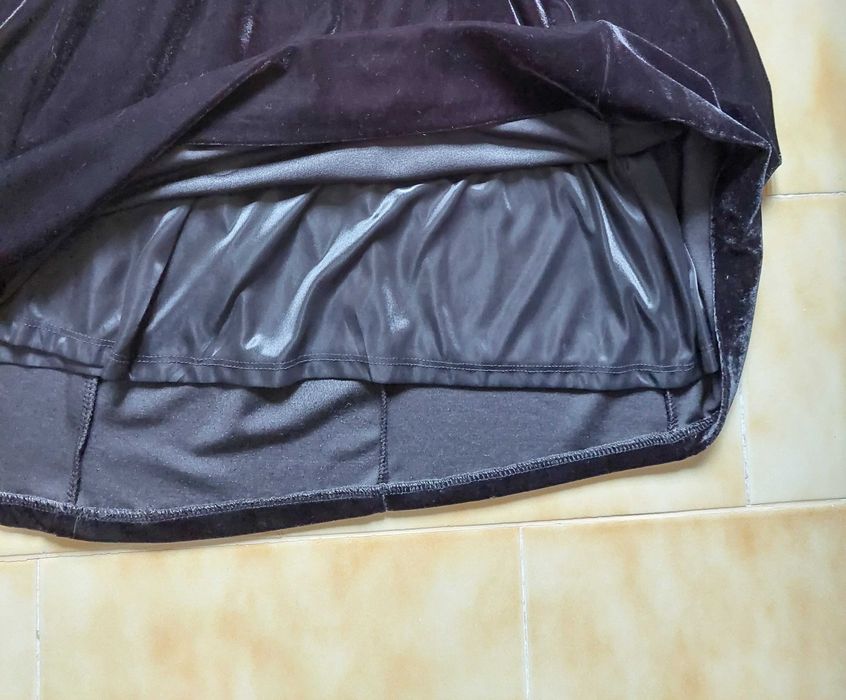 Vestido preto de veludo MANGO