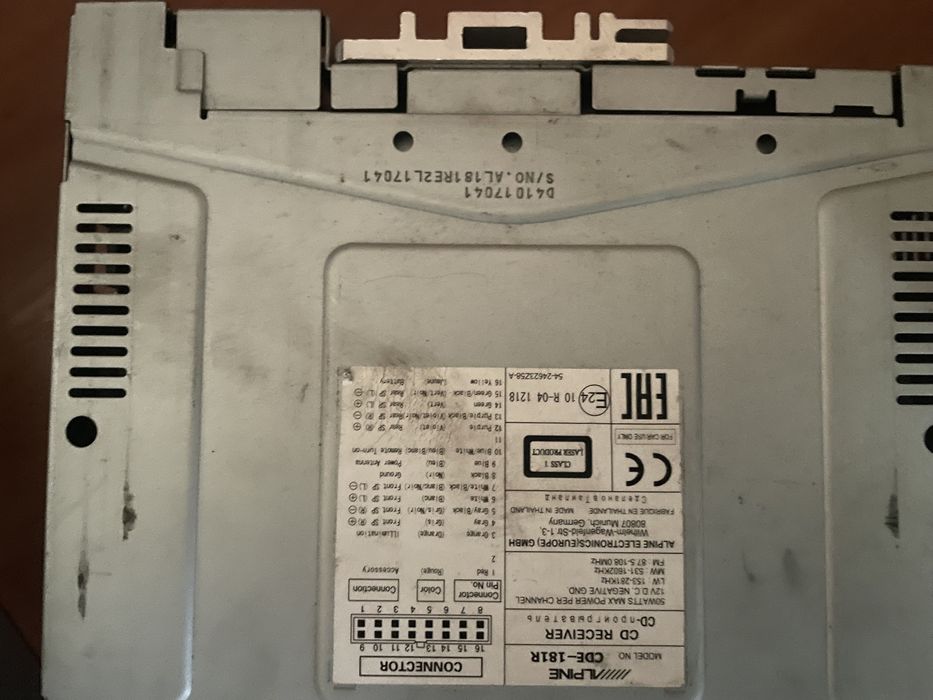 Alpine CDE-181R блютуз