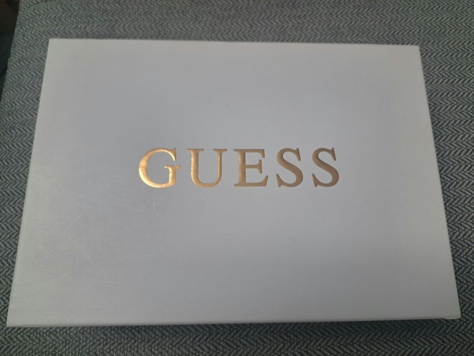 Buty damskie Guess nowe rozmiar: 39 Wkładka 24.5