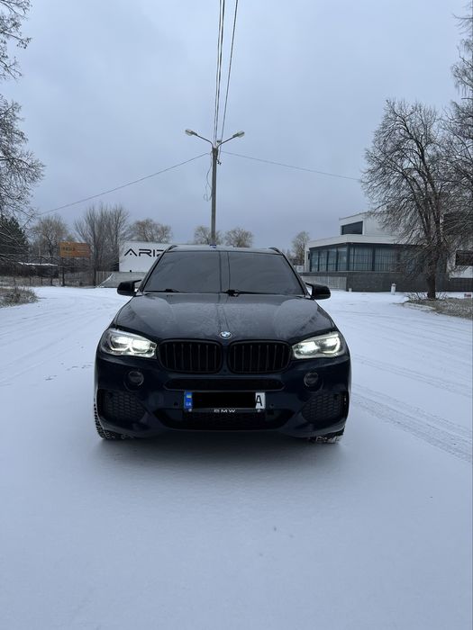 Bmw X5 f15 3.0d M pack под ремонт