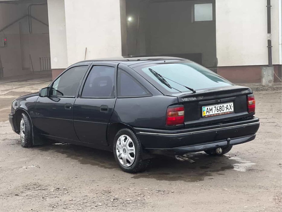 Opel vectra A 1.8 газ/бенз