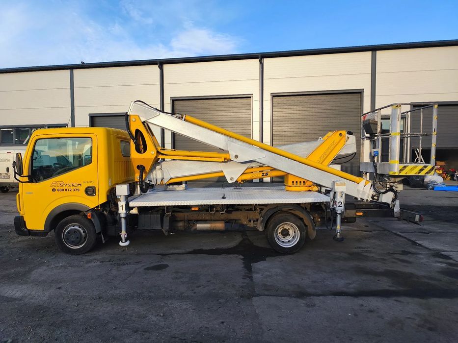 Renault Maxity  Multitel MX250