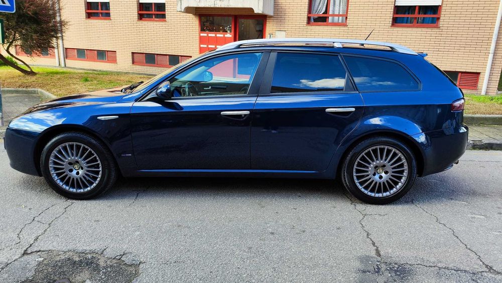 Viatura impecável sem nada apontar