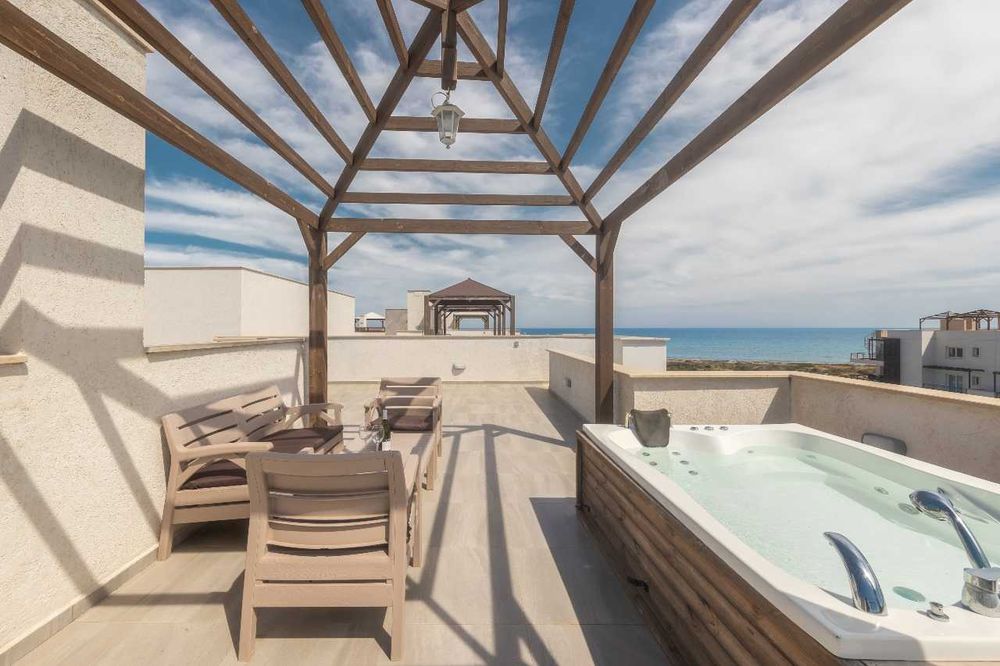 Квартира 139м2/пентхаус 3+1 терраса на крыше с джакузи Боаз Бафра Кипр