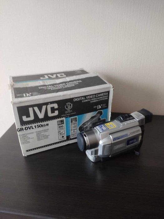 Відеокамера цифрова JVC GR-DVL150