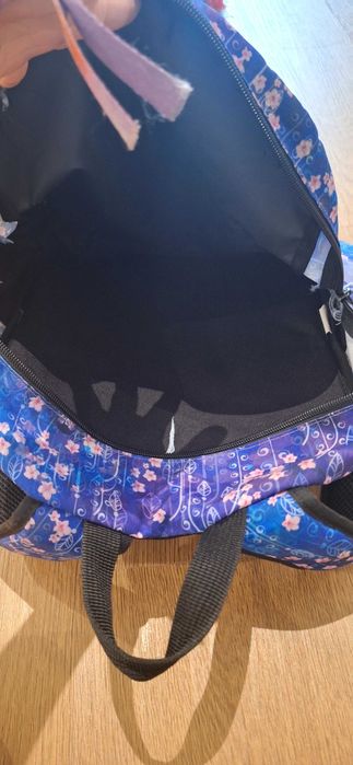 mochila e estojo de menina cor dumiminante azul e roxo