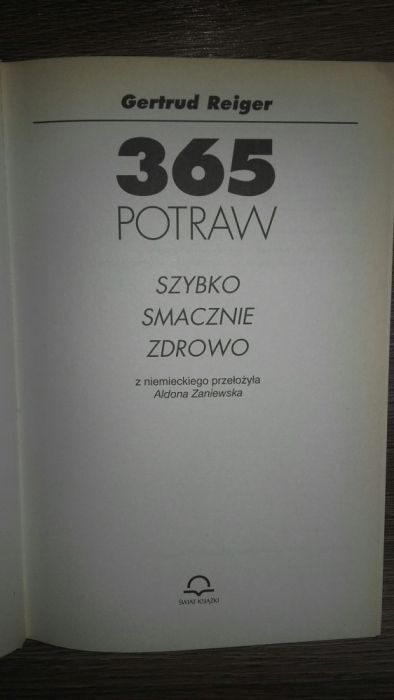Książka z przepisami 365 potraw