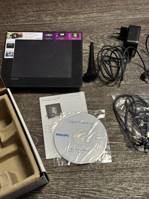 ФОТОРАМКА PHILIPS PhotoFrame 7" Мод. SPF2307/10