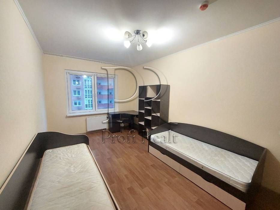 Продаж 2 кімн. квартири в ЖК Патріотика / Русової 5Б