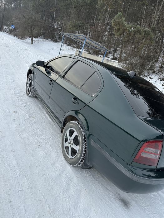 Продам Шкоду Тур 1.6