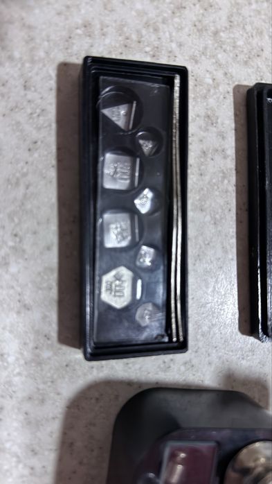 Разновесы для лабораторных весов