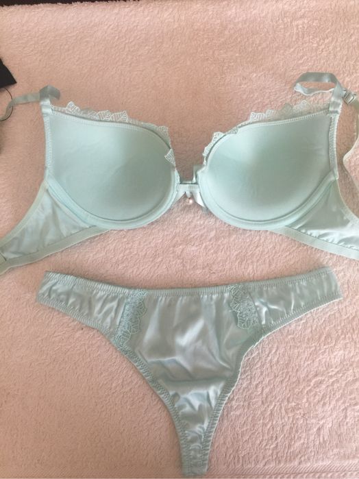 NOWY komplet bielizny na C