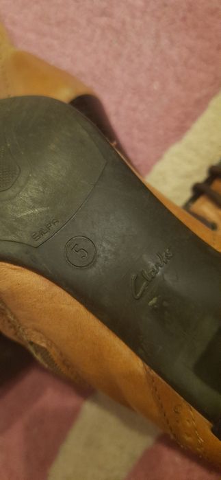Чоботи Clarks демісезонні шкіряні, р. 38 (23,5-24 см)