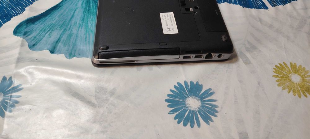 Portátil HP MT41  Proc AMD A45150 APU wit Radeon HD Graphics 2.70GZ