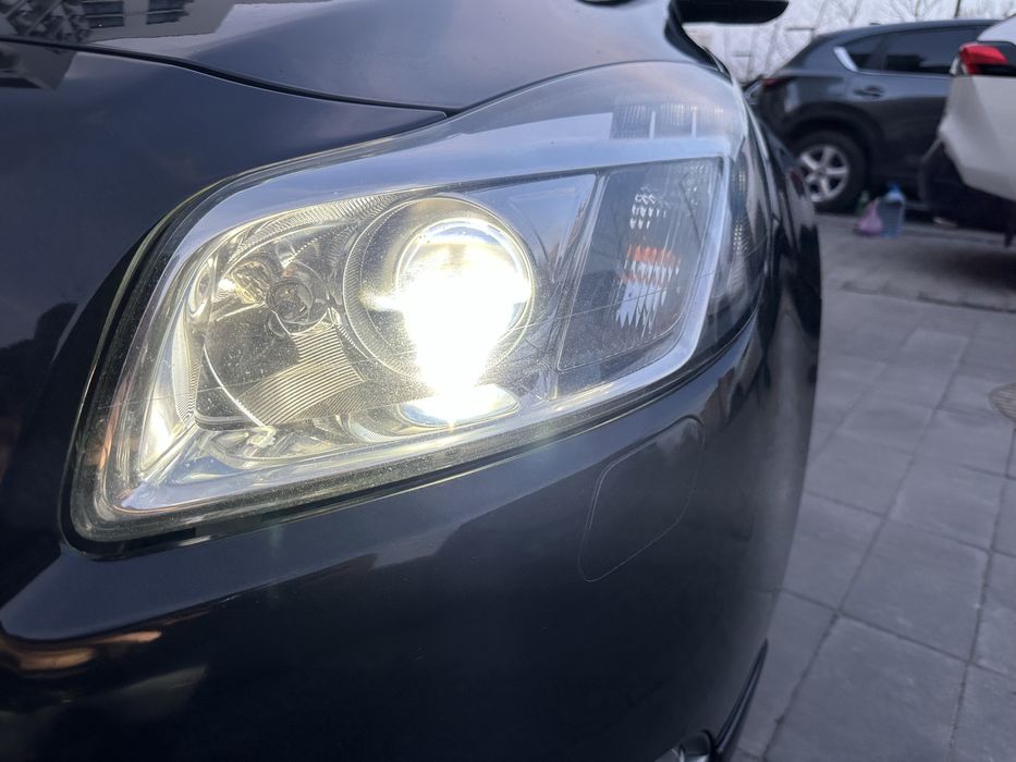 Продам автомобіль Opel Insignia