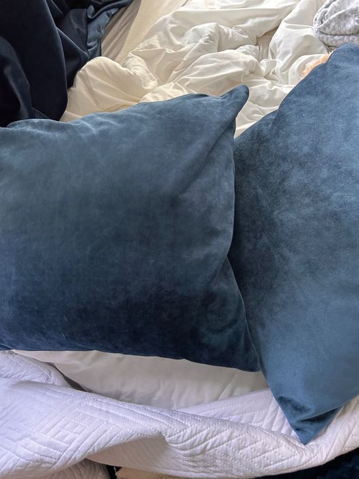 Cortinados e almofadas veludo Loja do Gato Preto