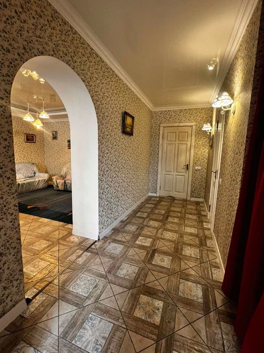 Оренда двоповерхового  будинку