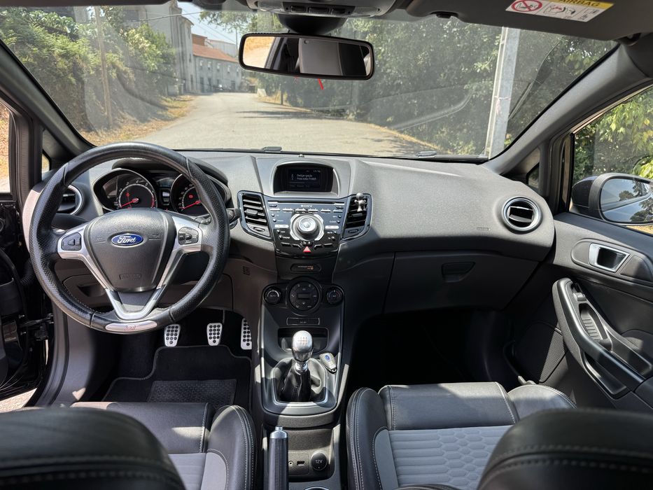 Ford Fiesta — fotografia 9