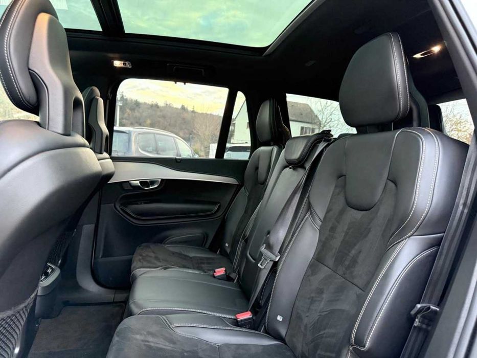 Volvo XC90 B5 AWD R-Design
