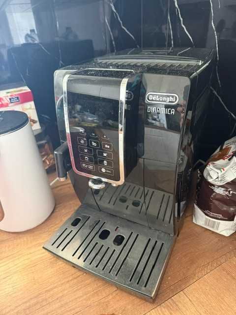 DeLonghi Dinamica Plus ekspres do kawy