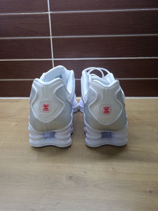 Nike shox białe nowe