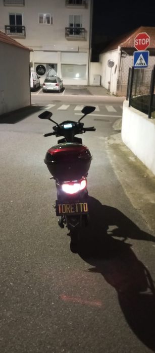Vendo uma moto elétrica