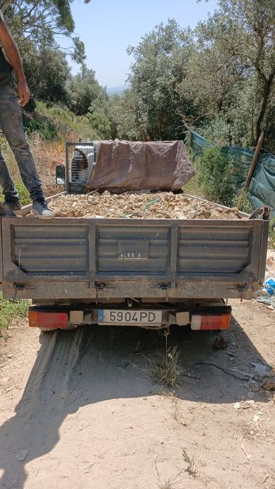 Entulho,Madeira,lixo e demolições