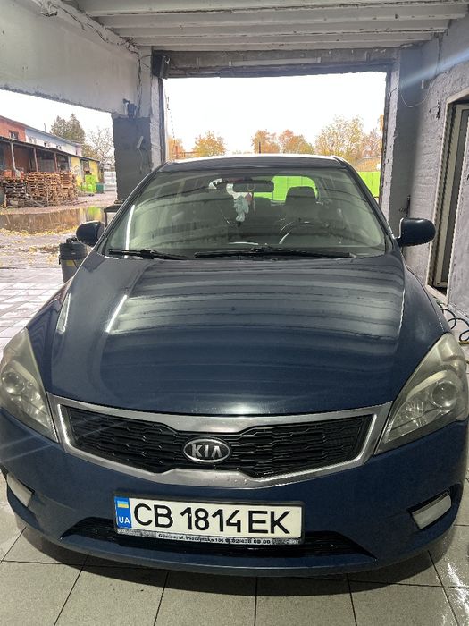 Продам Kia Ceed 1.6 (2010 рік)
Автомобіль у відмінному технічному стан