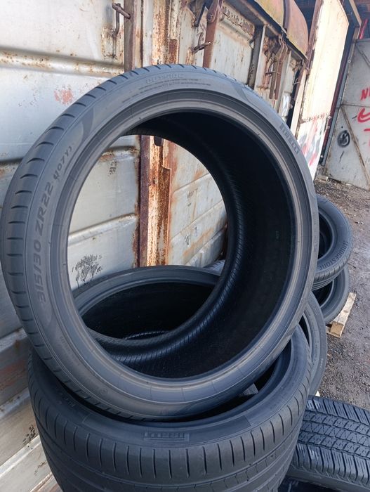 315/30/22 Pirelli  p zero