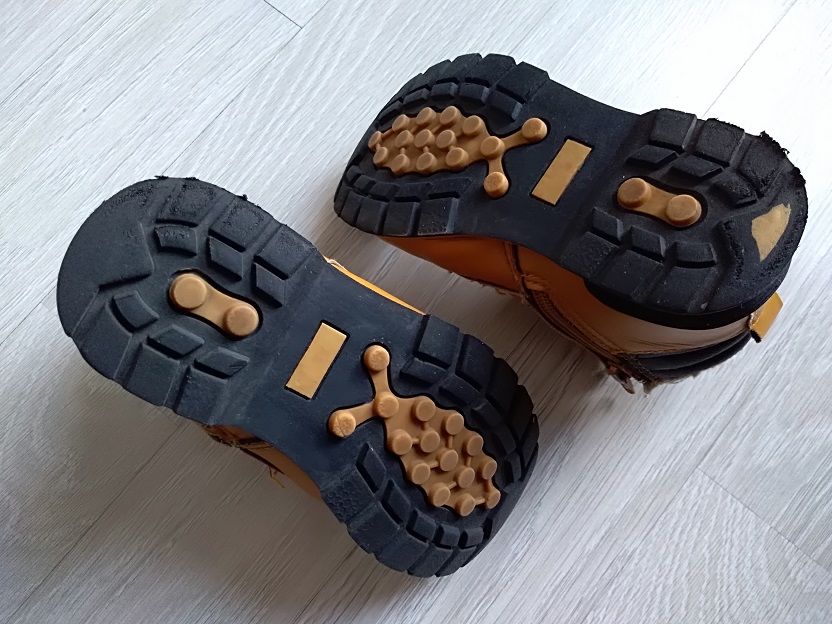 BADOXX jak NOWE! ciepłe ZIMOWE Traperki, Kozaczki rozmiar: 29 (19cm)