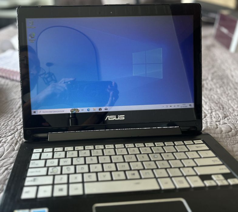 Notebook Asus com excelente saude