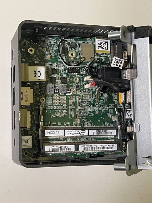 Міні ПК NUC7i3BHN,  Міні-комп'ютер Intel NUC