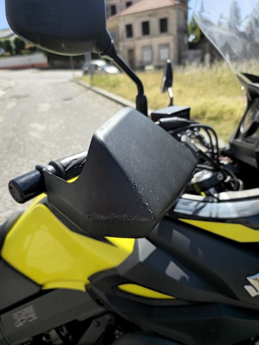 Suzuki V-Strom 650 — Excelente estado | Muitos extras. Pronta a viajar
