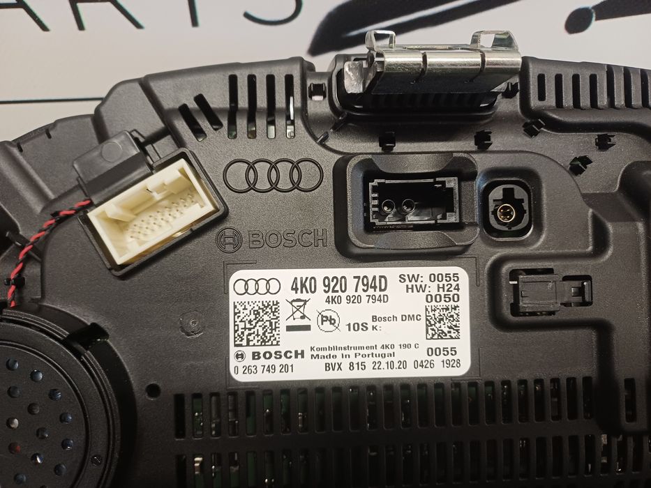 Цифрова панель приладів (Audi Virtual Cockpit) для автомобілів Audi.4K0 920 794D