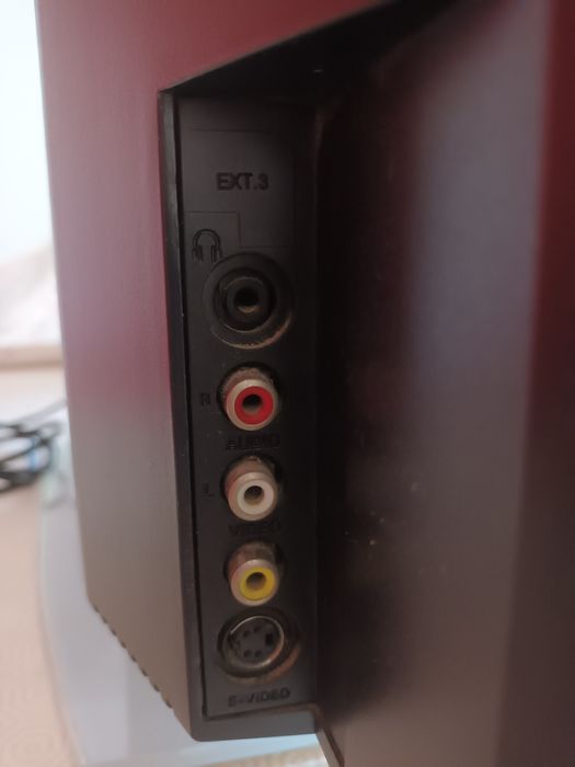 Televisão LCD da marca Philips
