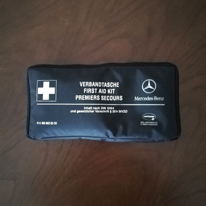 Kit de Primeiros Socorros Mercedes-Benz, Hartmann DIN13164, de 2002