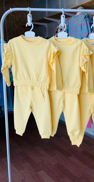 Костюм sinsay 98 на 2-3 роки