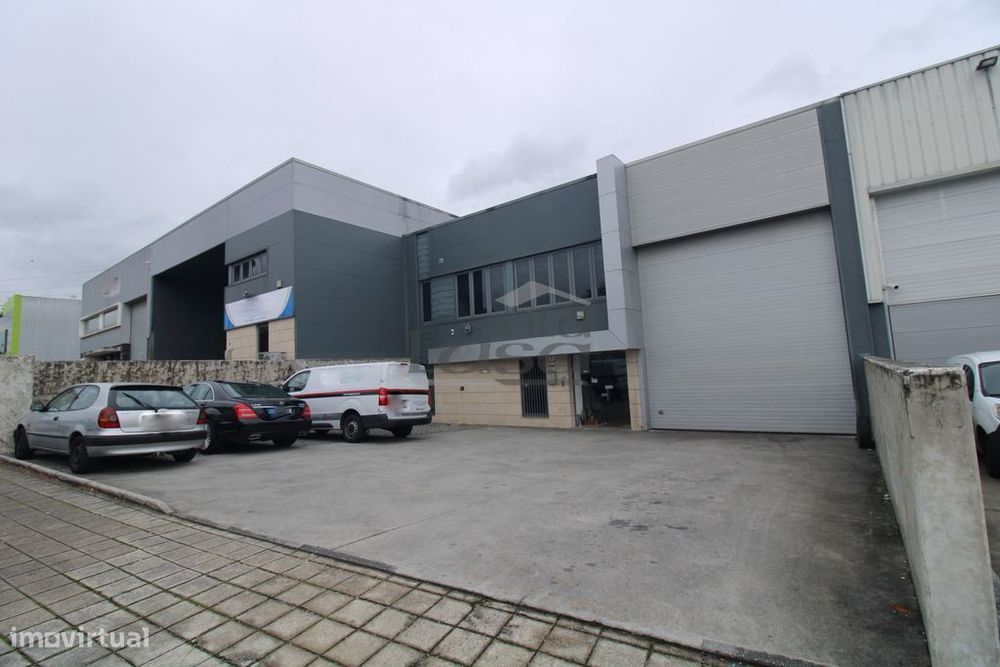 Armazém Industrial para Arrendamento | Zona Industrial de Alfena