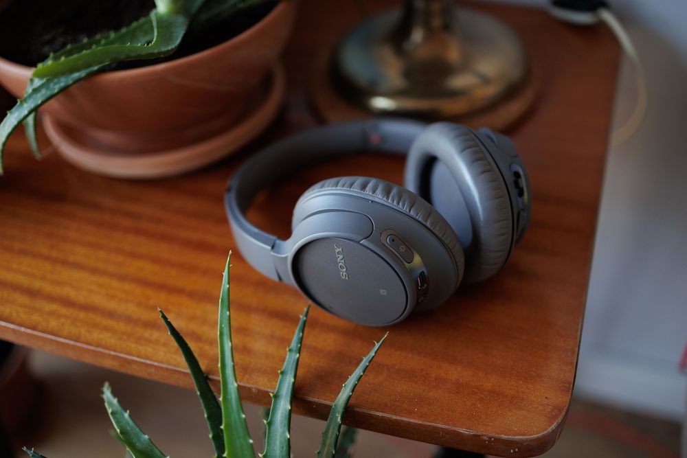 Słuchawki bezprzewodowe Sony WH-CH700n doskonaly stan