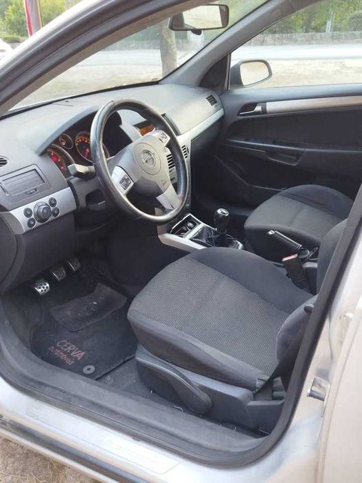 Opel Astra 1.7, diesel 2009