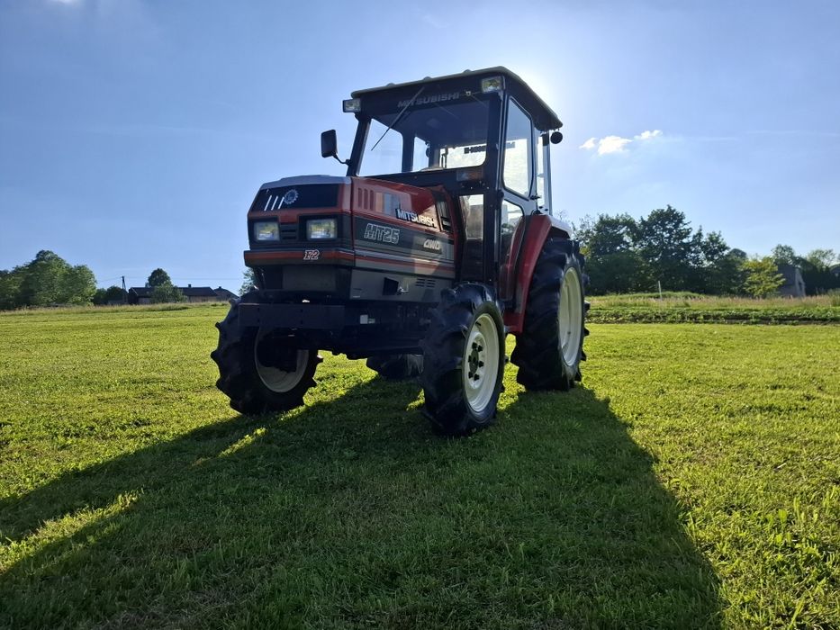 Mitsubishi MT25 4x4