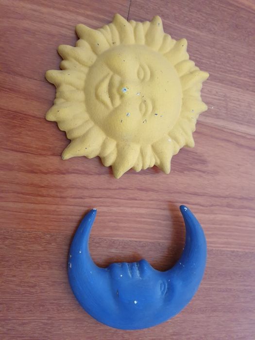 Lua e sol em gesso