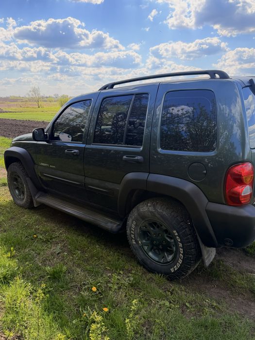 Jeep liberty sport 2.4
