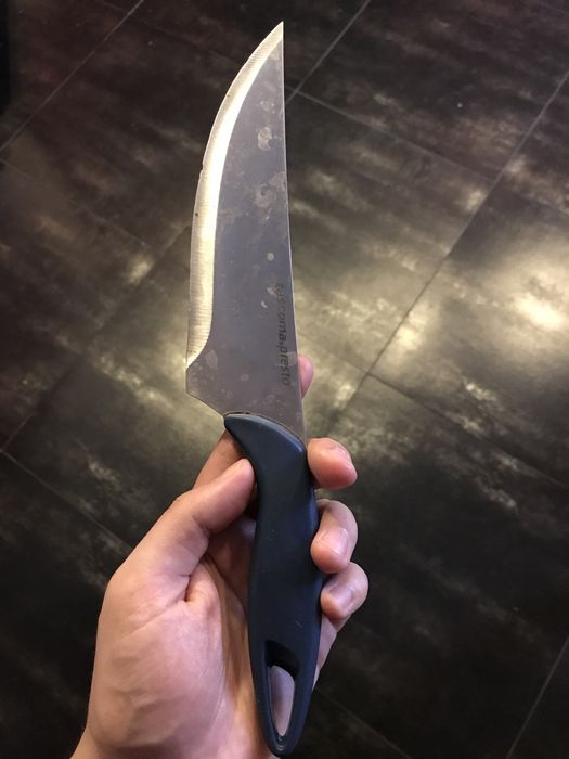 Продается нож кухонный